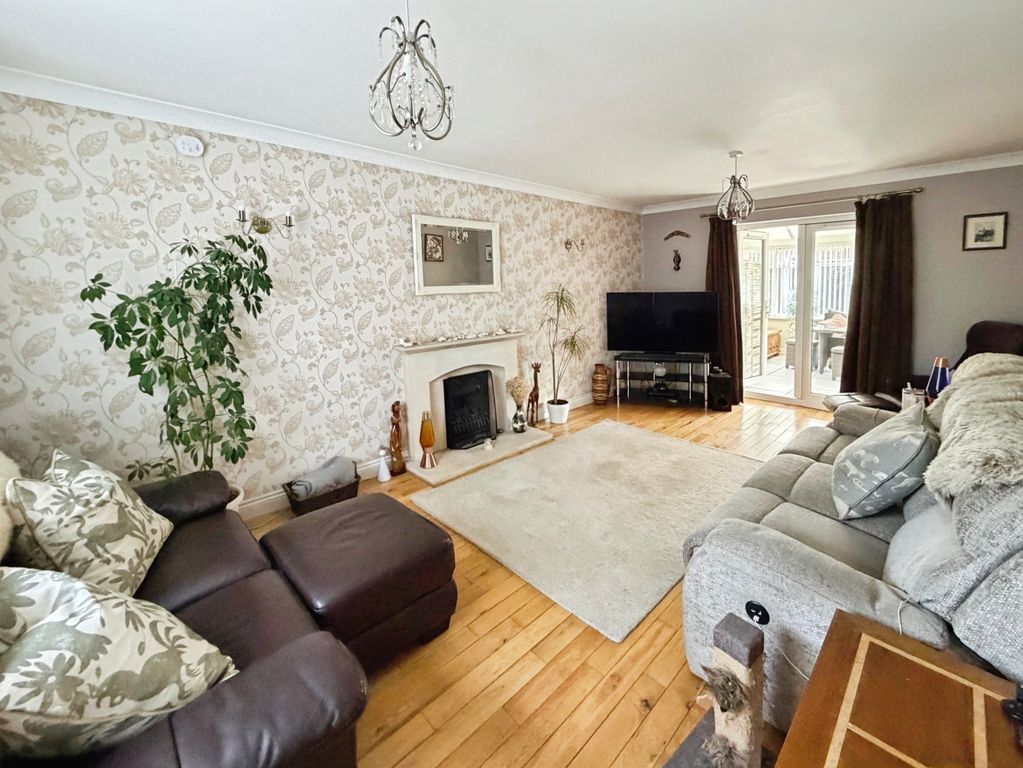 Property photo 3 of 25