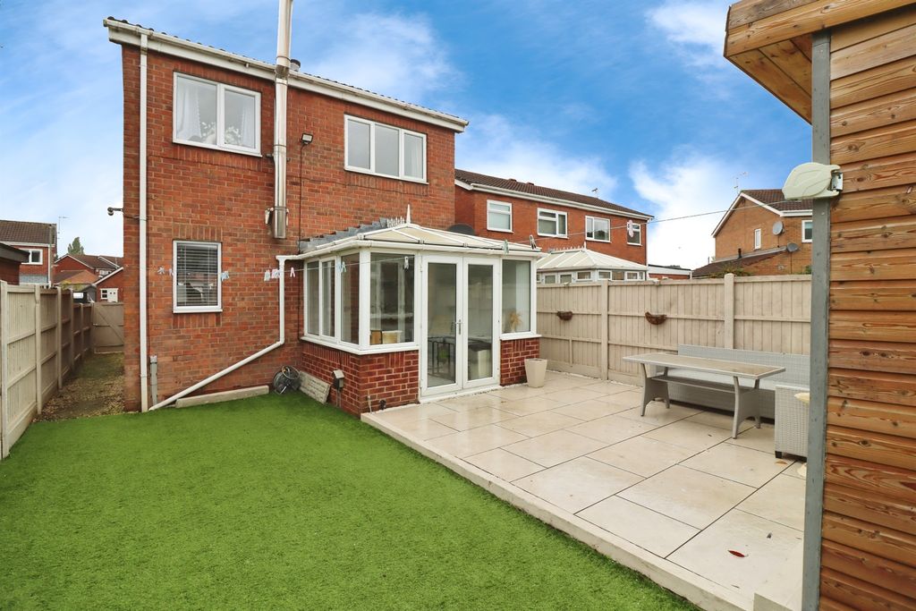 Property photo 2 of 16