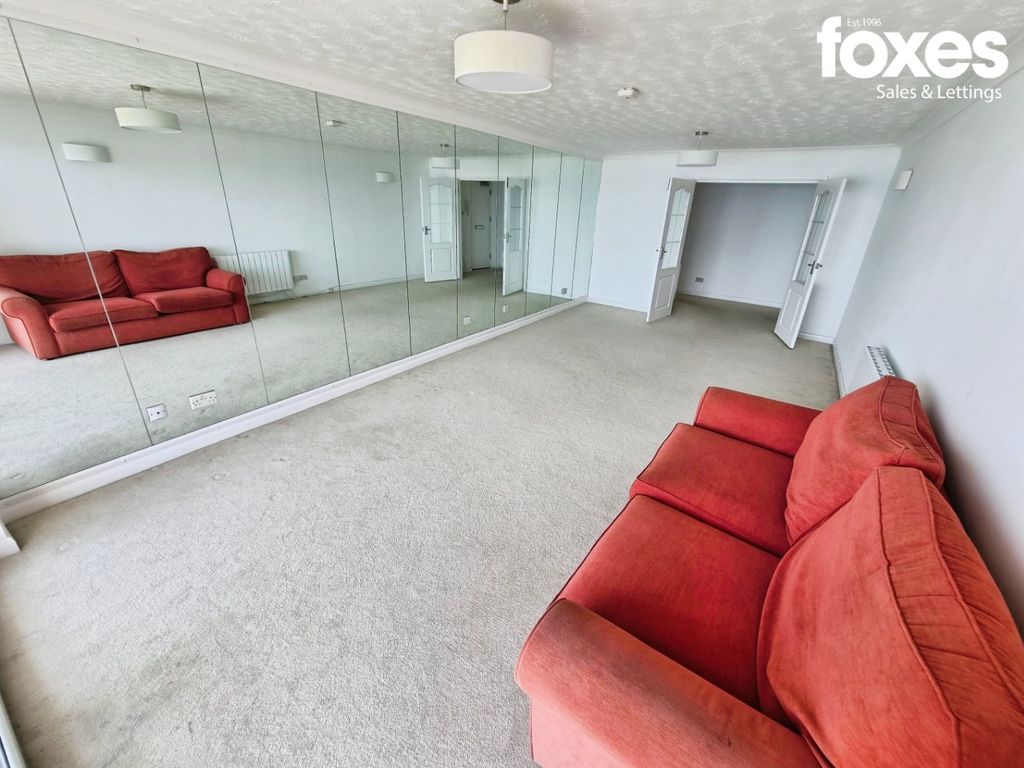 Property photo 2 of 16 5245941