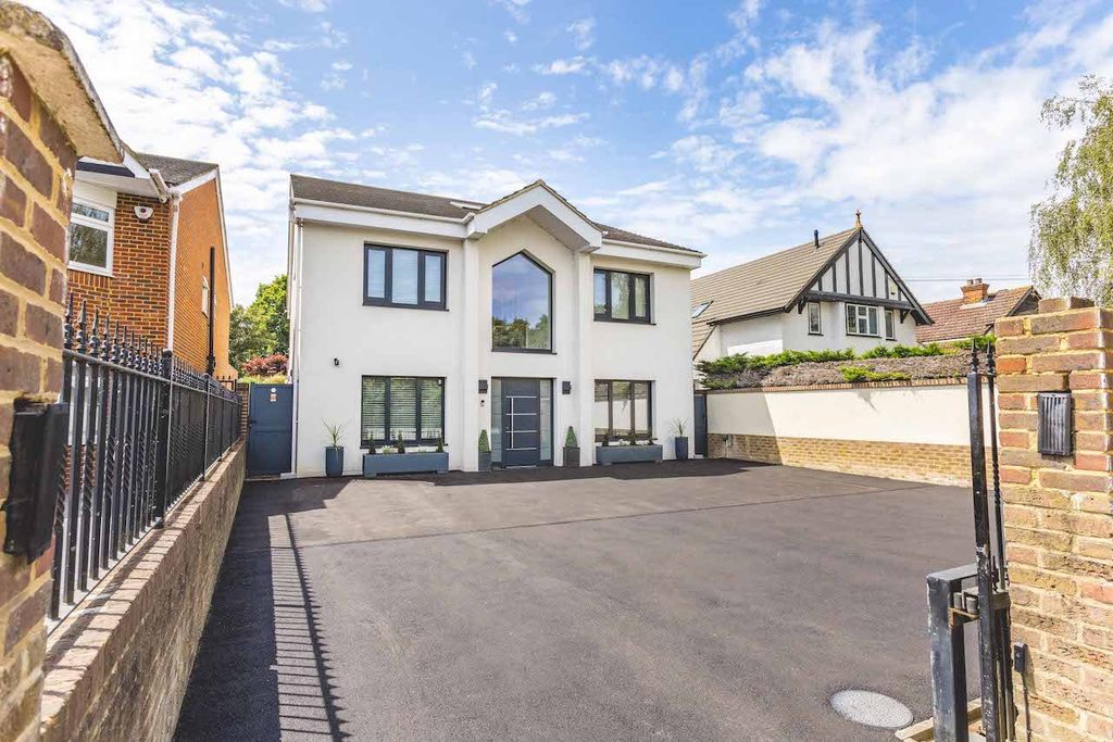 Property photo 1 of 53