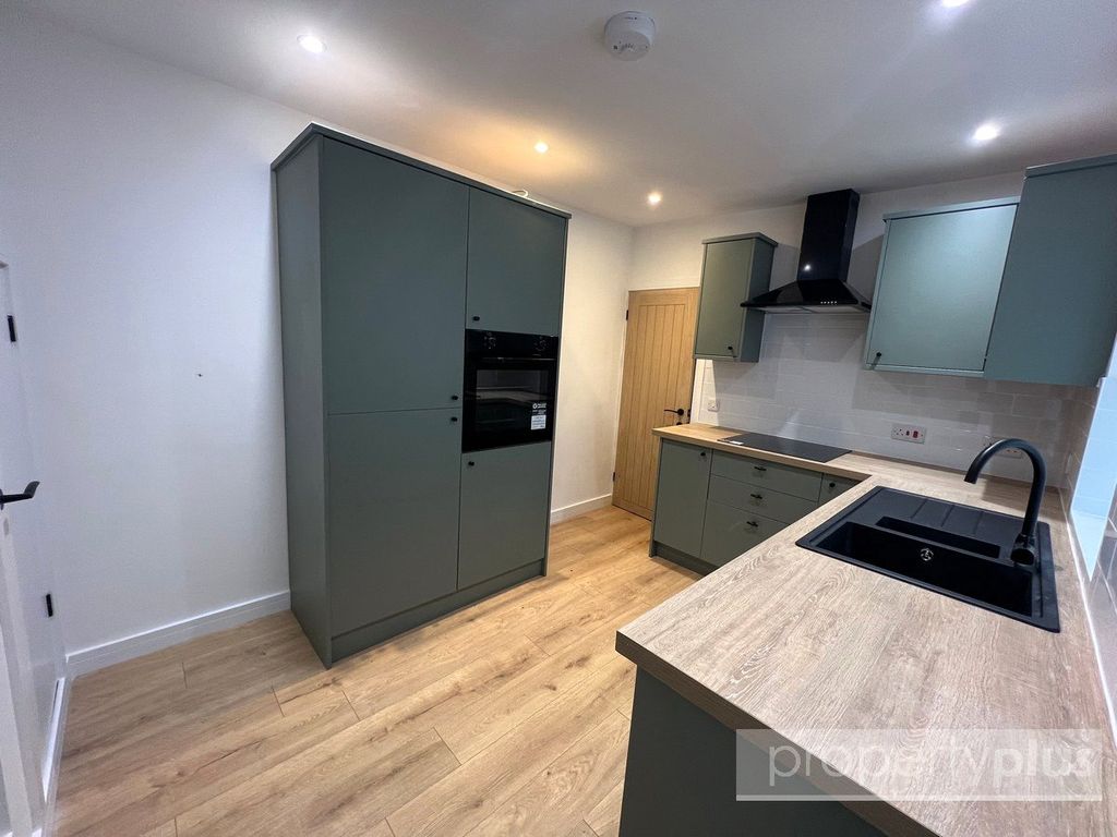 Property photo 3 of 23 Picture No. 21