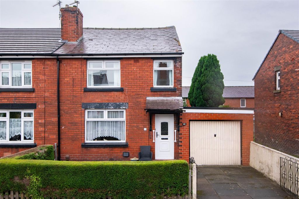 Property photo 1 of 20 Front External