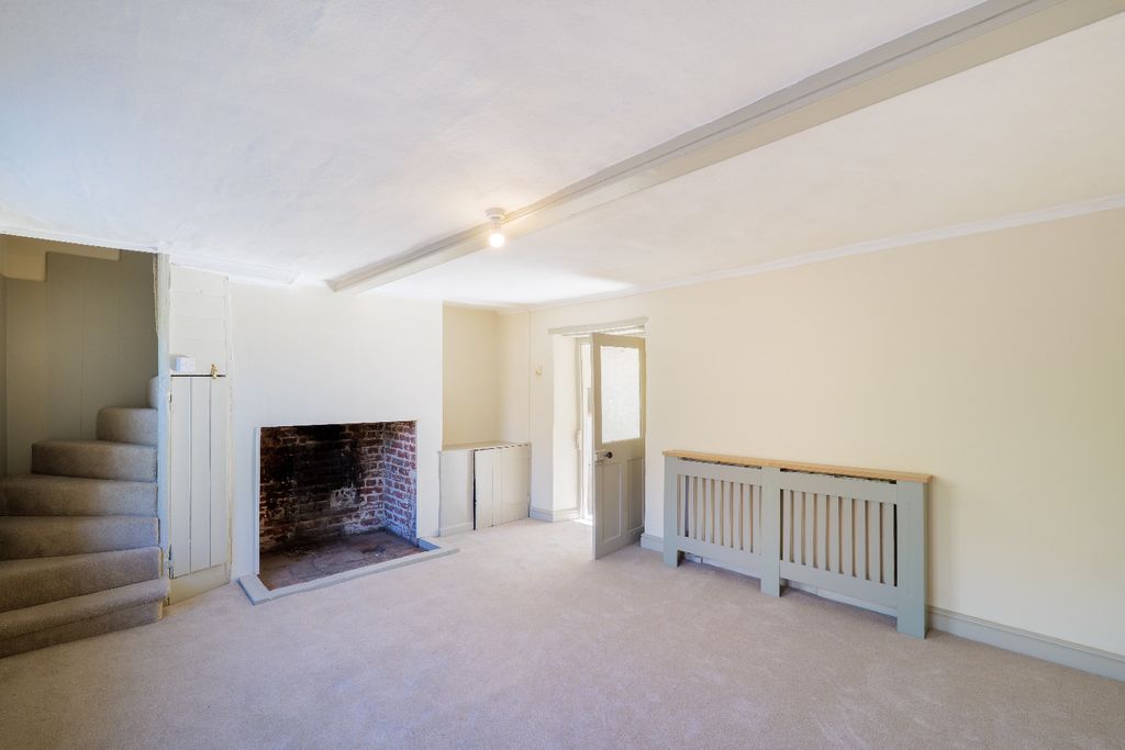 Property photo 2 of 19 5556513