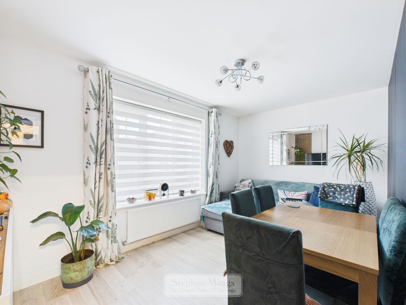 Property photo 3 of 14 Photo 8