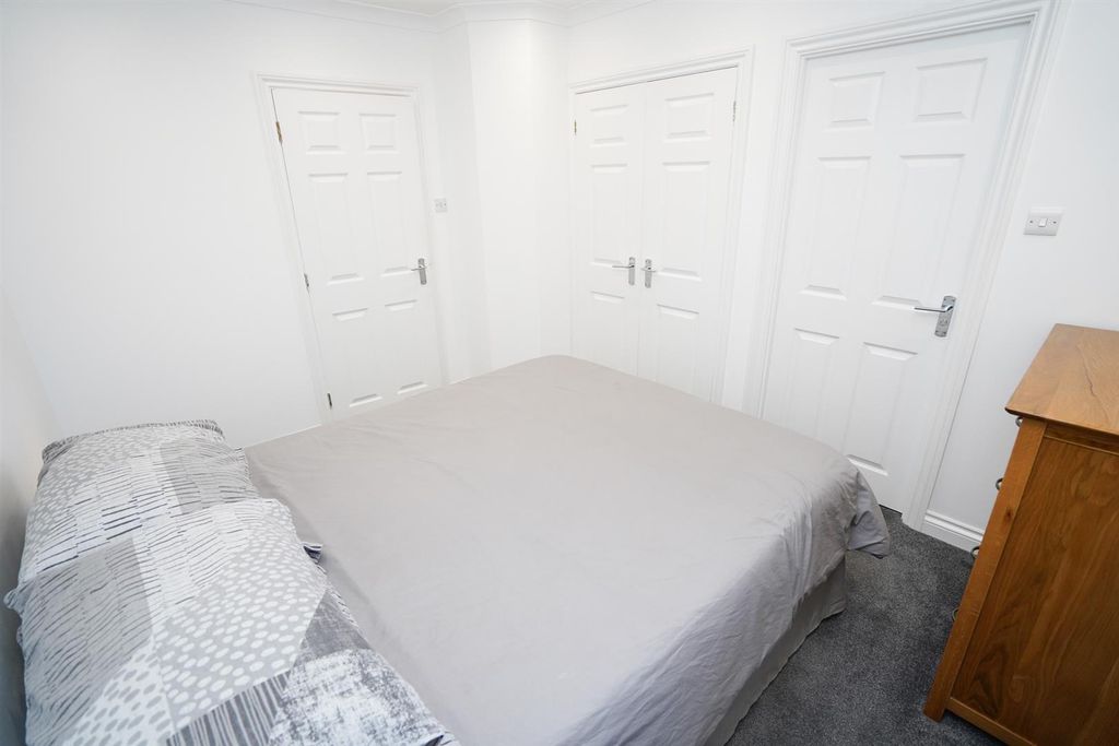 Additional image 7 of 3 bed flat for saleMarlen Court, Bideford EX39