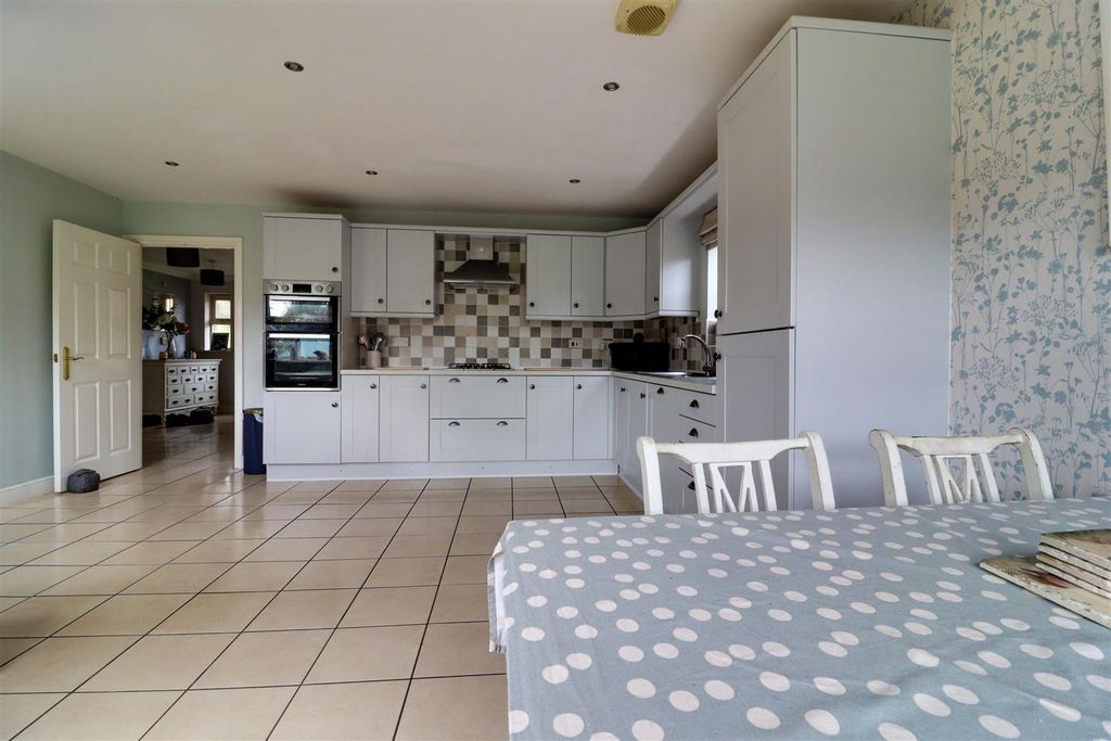 Property photo 2 of 37 Utility Room