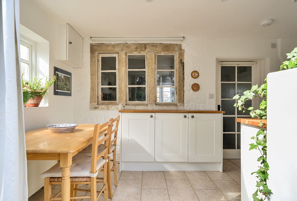 Property photo 3 of 24 Kitchen