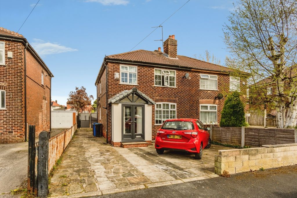 Property photo 1 of 11 Pbox-Img.Jpg