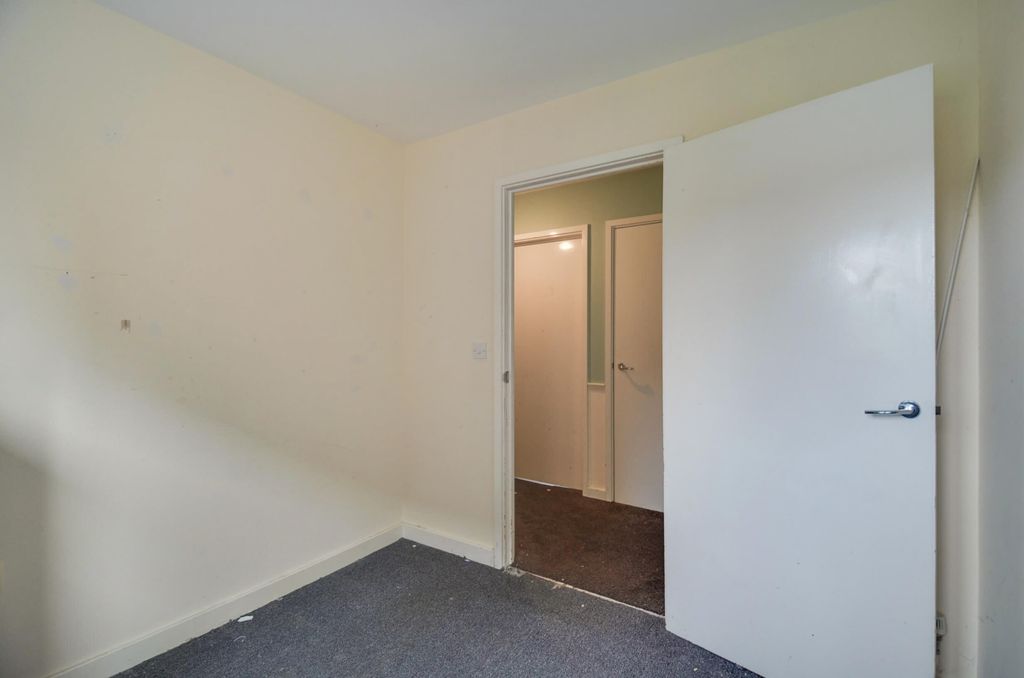 Property photo 2 of 14 Bedroom 2_Pic_ (2).Jpg
