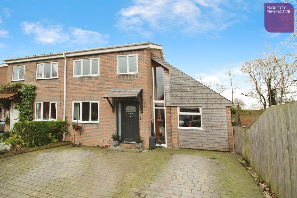 Property photo 1 of 16 Pbox-Img.Jpg