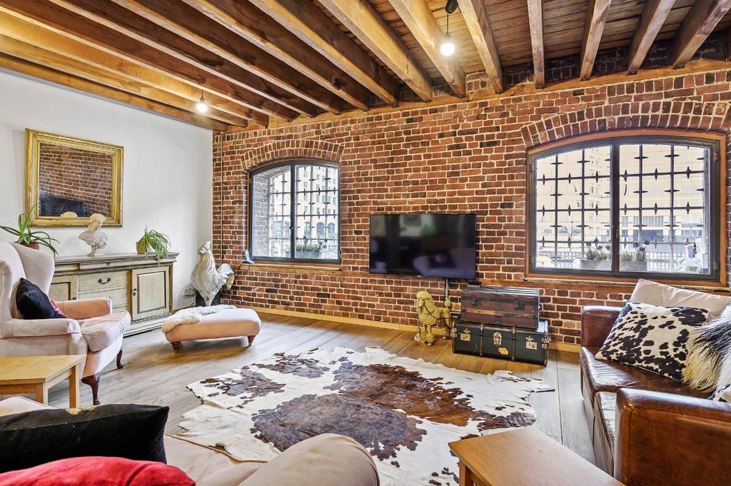 Property photo 1 of 29