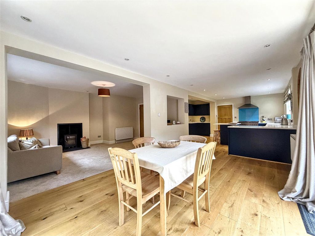 Property photo 3 of 15 Img_2133.Jpg