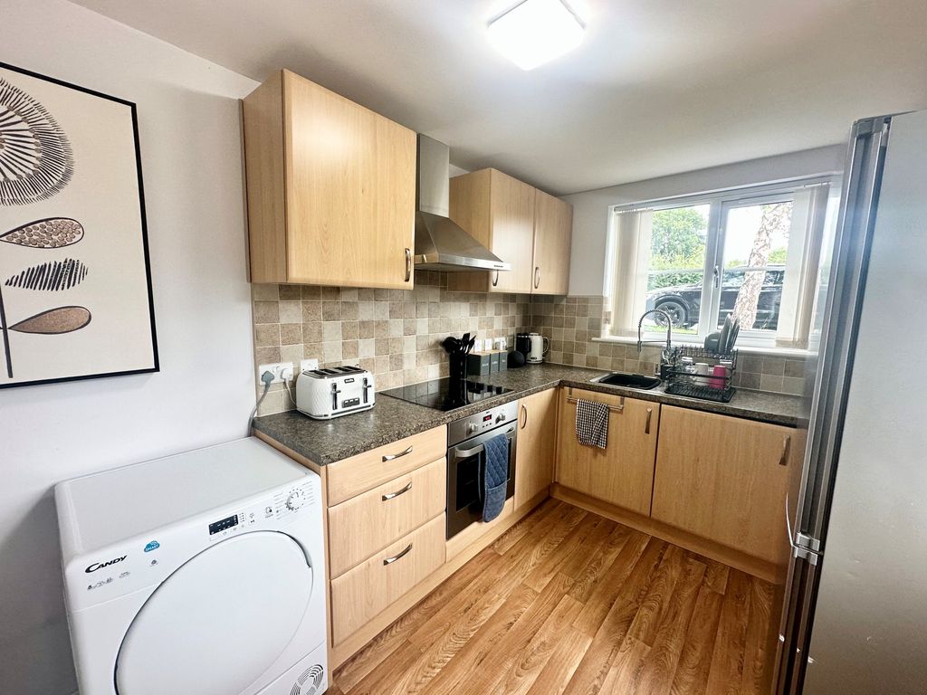 Property photo 3 of 10