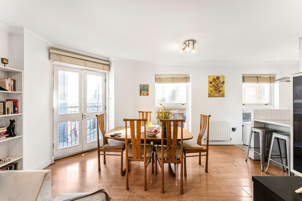 Property photo 3 of 19 3_48389.Jpg