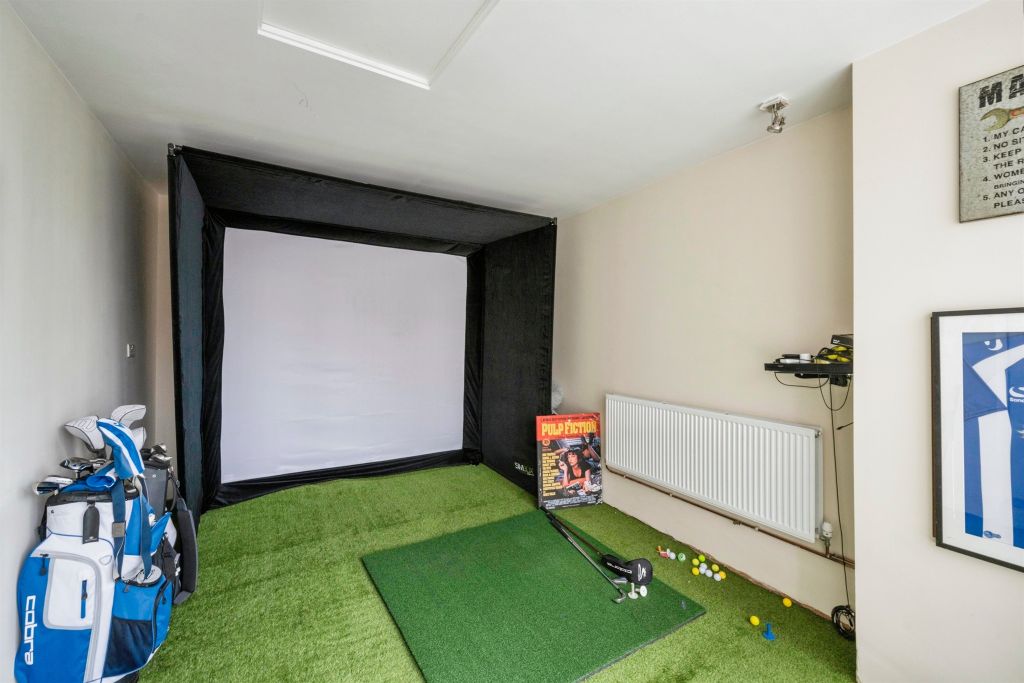Property photo 2 of 24