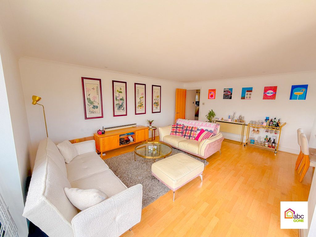 Property photo 1 of 45