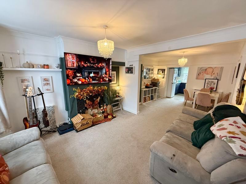 Property photo 2 of 14 Lounge Diner