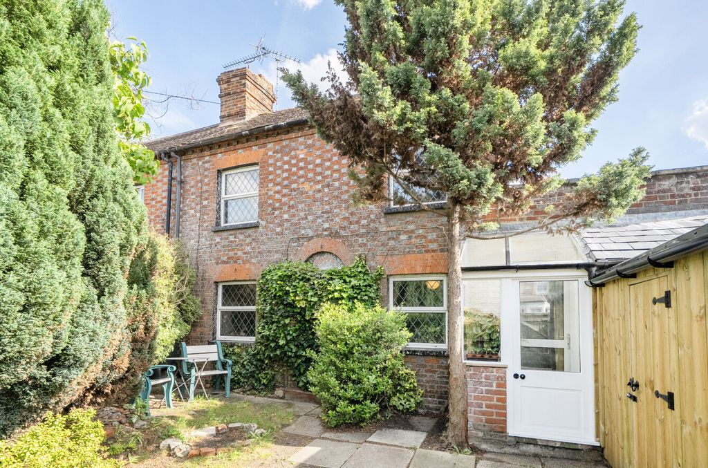 Property photo 1 of 18 1464832-20-6A0F7F...