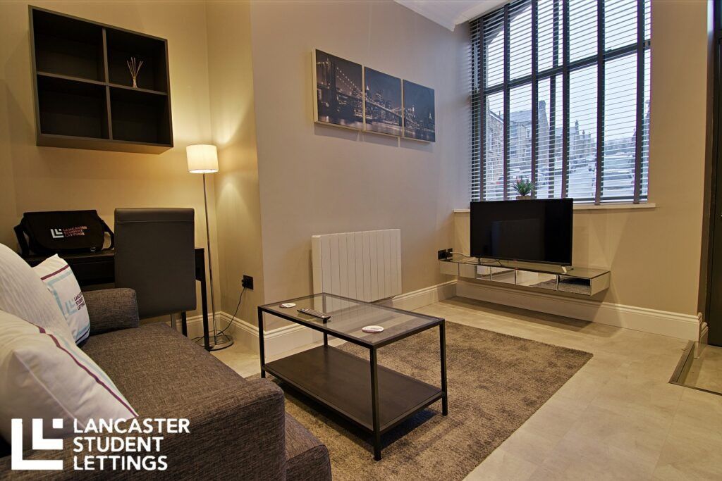 Property photo 1 of 9 Property Photo