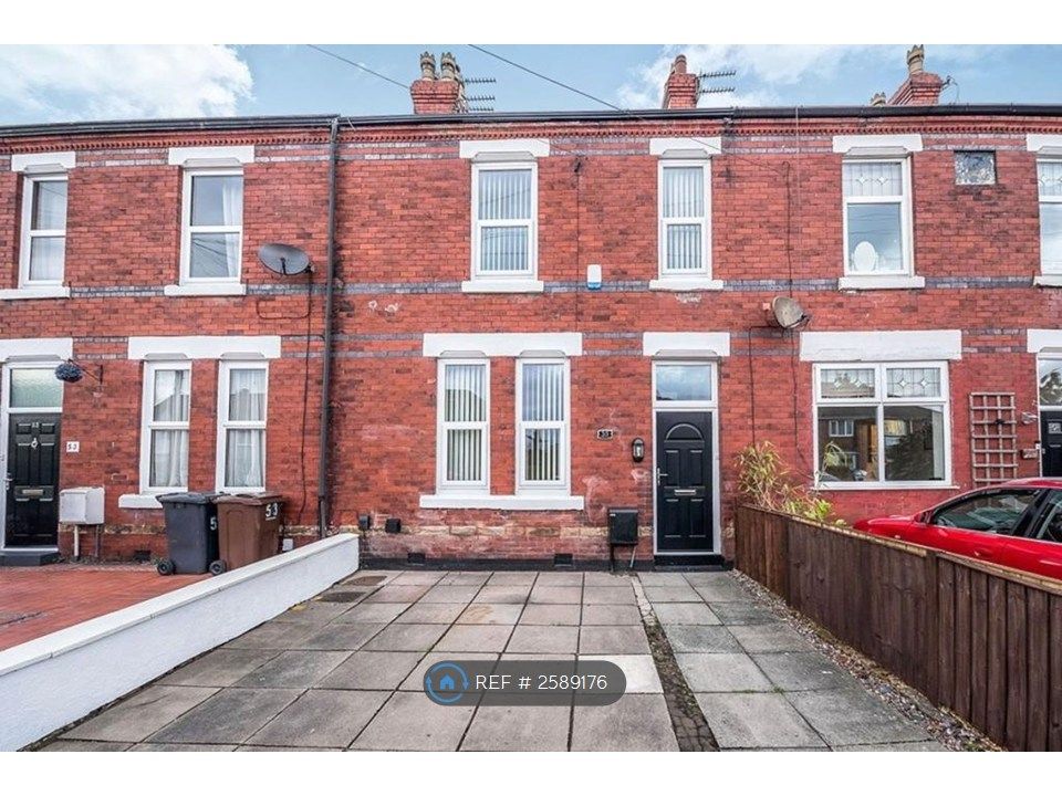 Property photo 2 of 18