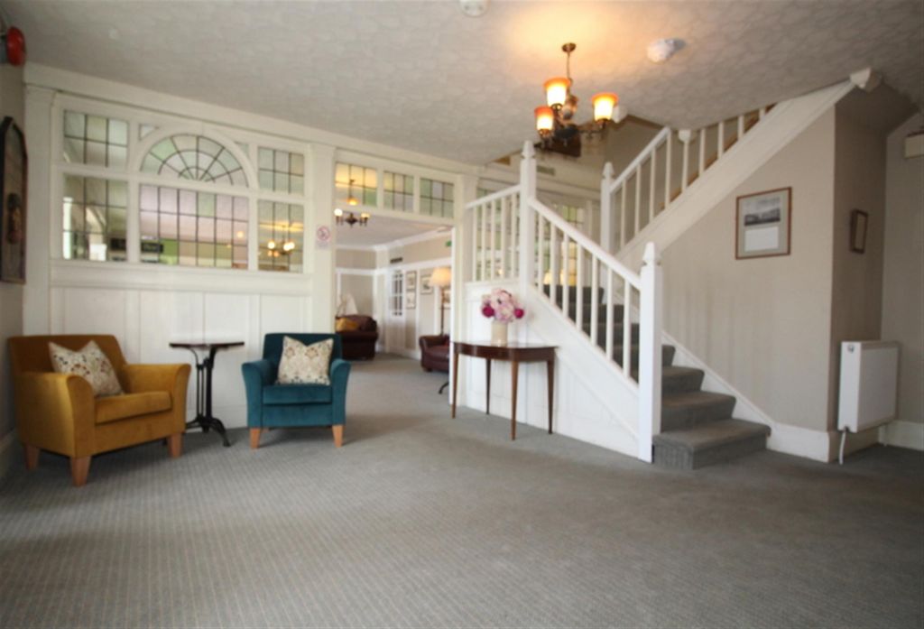 Property photo 2 of 30 Photo 1