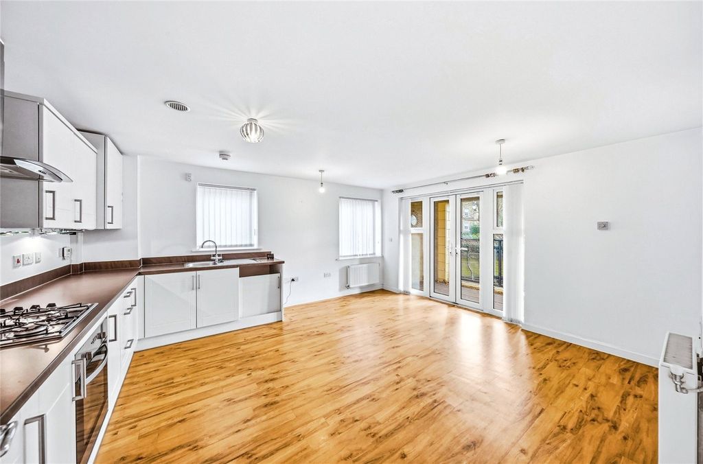 Property photo 2 of 15 Picture No. 06