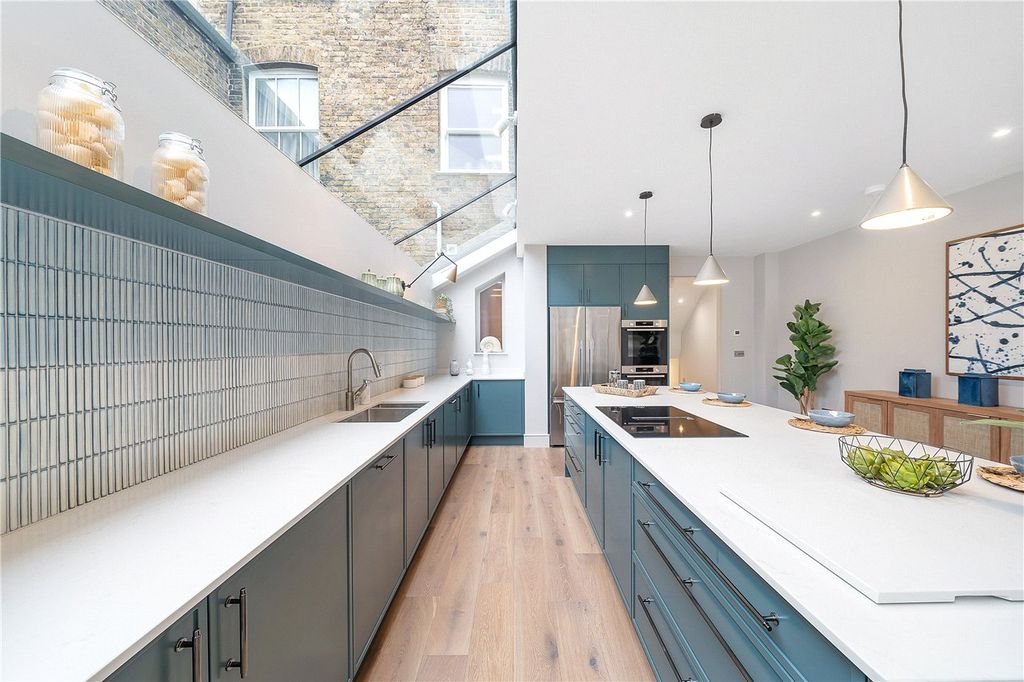 Property photo 3 of 25 Picture No. 20