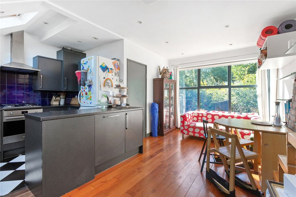 Property photo 2 of 10 Picture No. 09