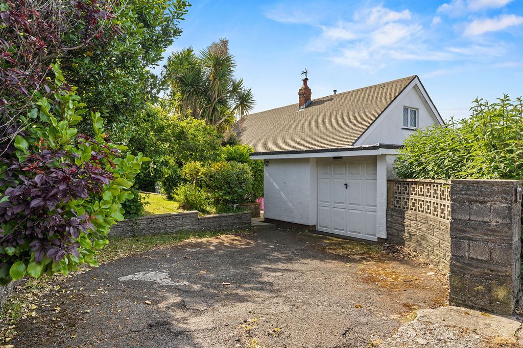 Property photo 3 of 30