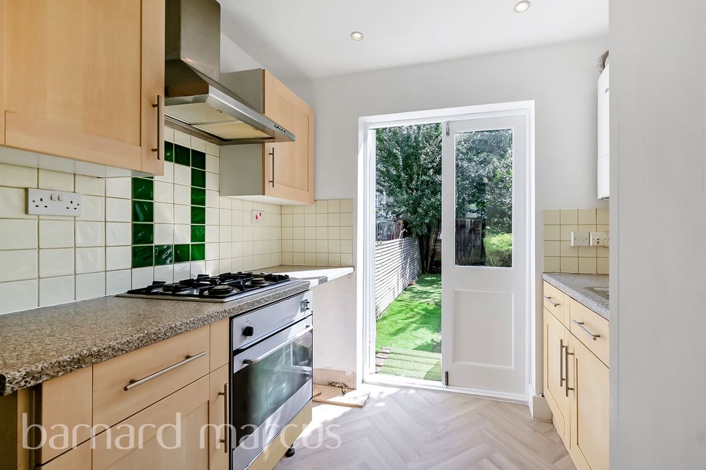 Property photo 2 of 12