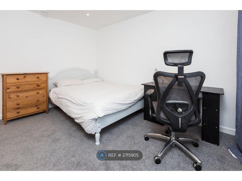 Property photo 3 of 21