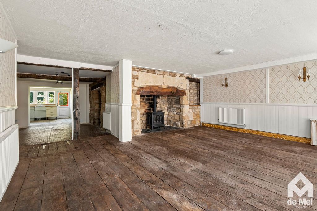Property photo 2 of 14 Photo 10