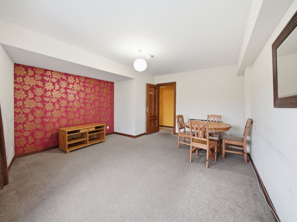 Property photo 2 of 19 Picture 2