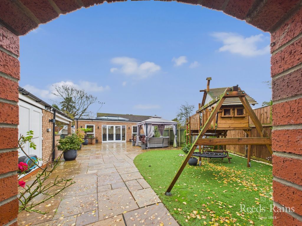 Property photo 1 of 31 Rear Garden