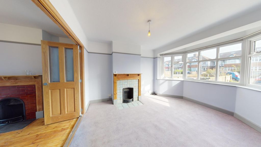 Property photo 2 of 27 28-Harcourt-Dr-04172024_111009.Jpg