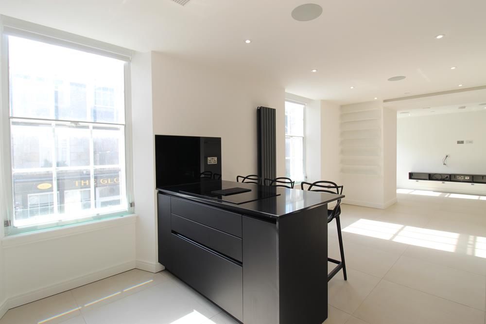 Property photo 3 of 15 Kitchen Alt