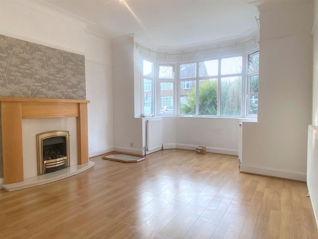 Property photo 1 of 25 Front Room.Jpg