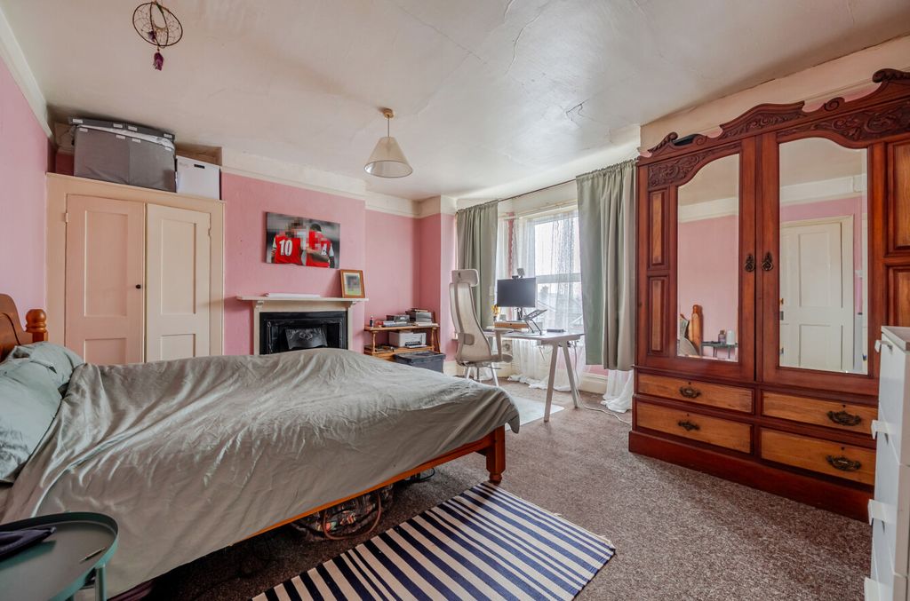 Property photo 2 of 12 1374587-8-6904E08...