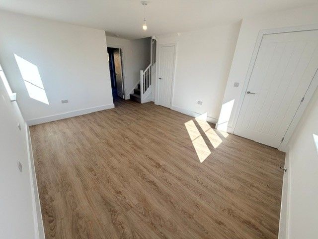 Property photo 2 of 10 Living Room