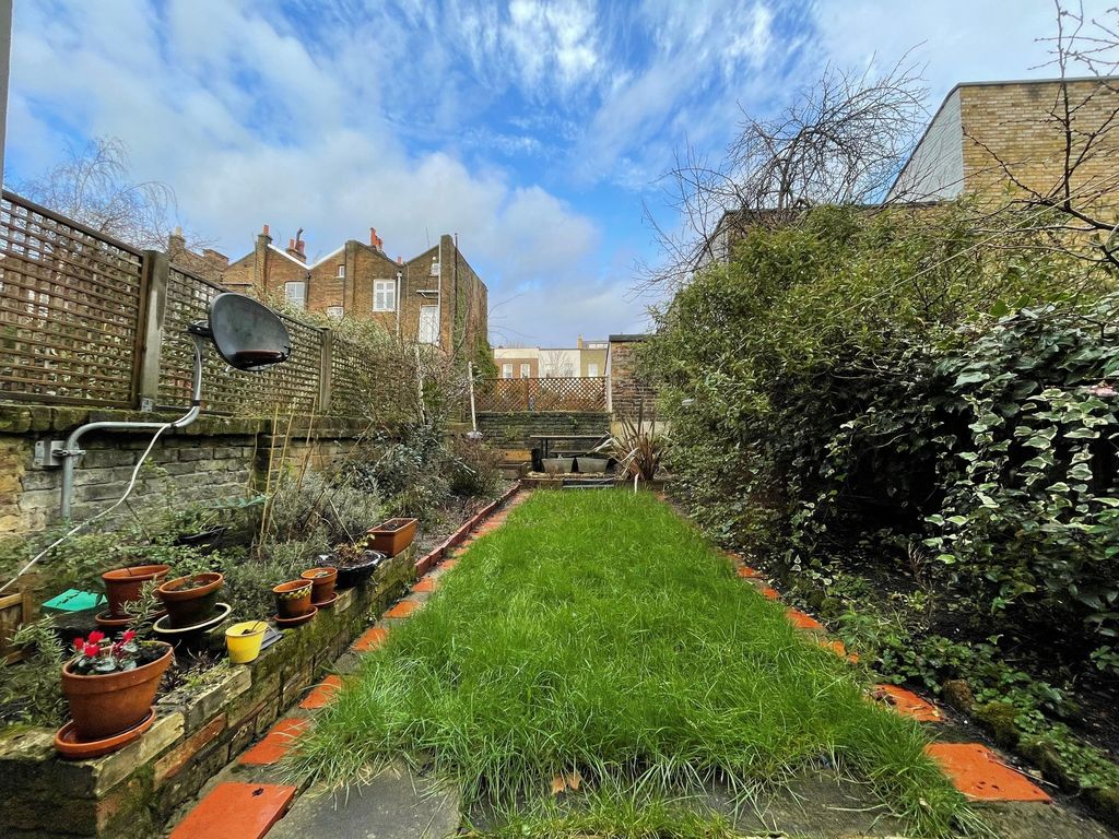 Property photo 2 of 15