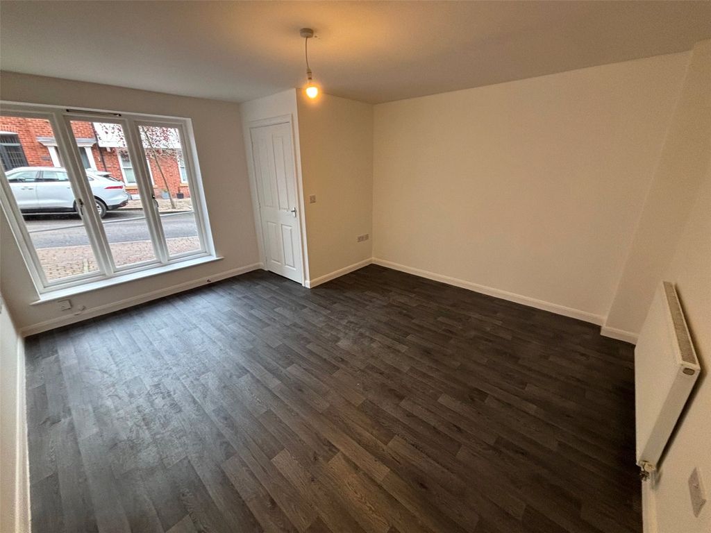 Property photo 3 of 11 Picture No. 04