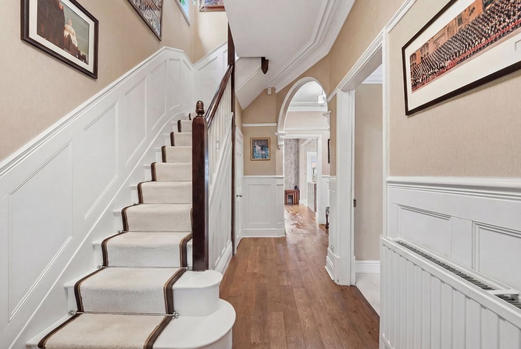 Property photo 3 of 26 Picture No. 16