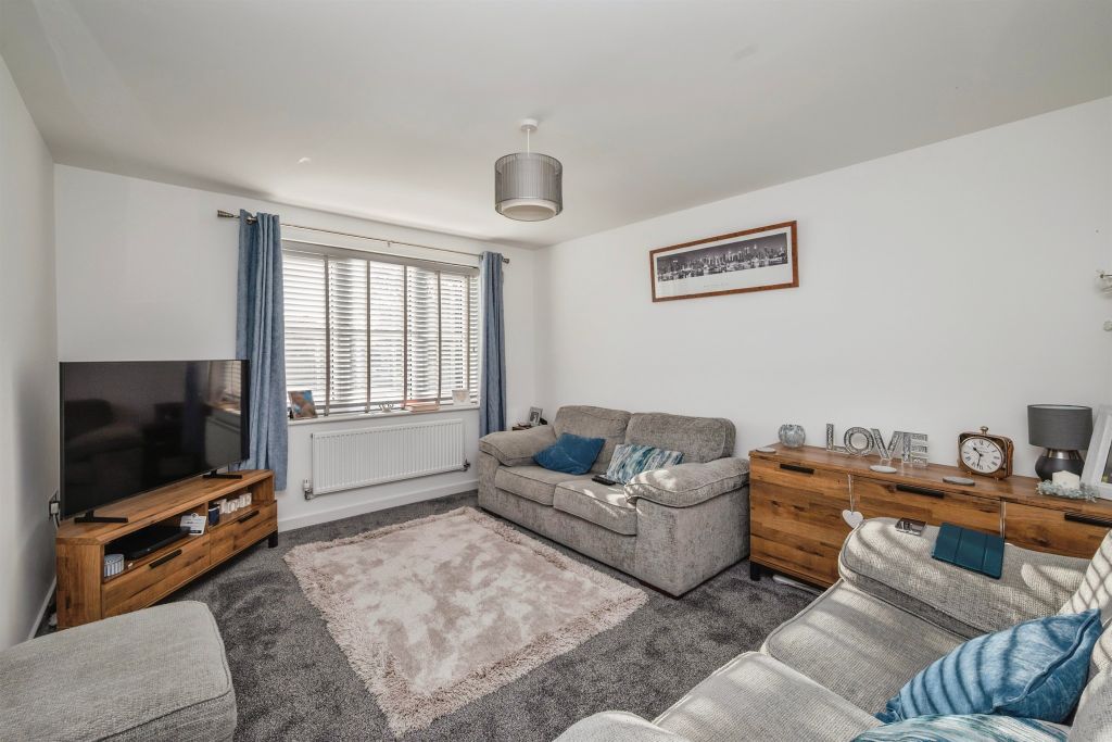 Property photo 3 of 24