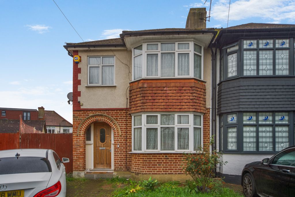 Property photo 3 of 22