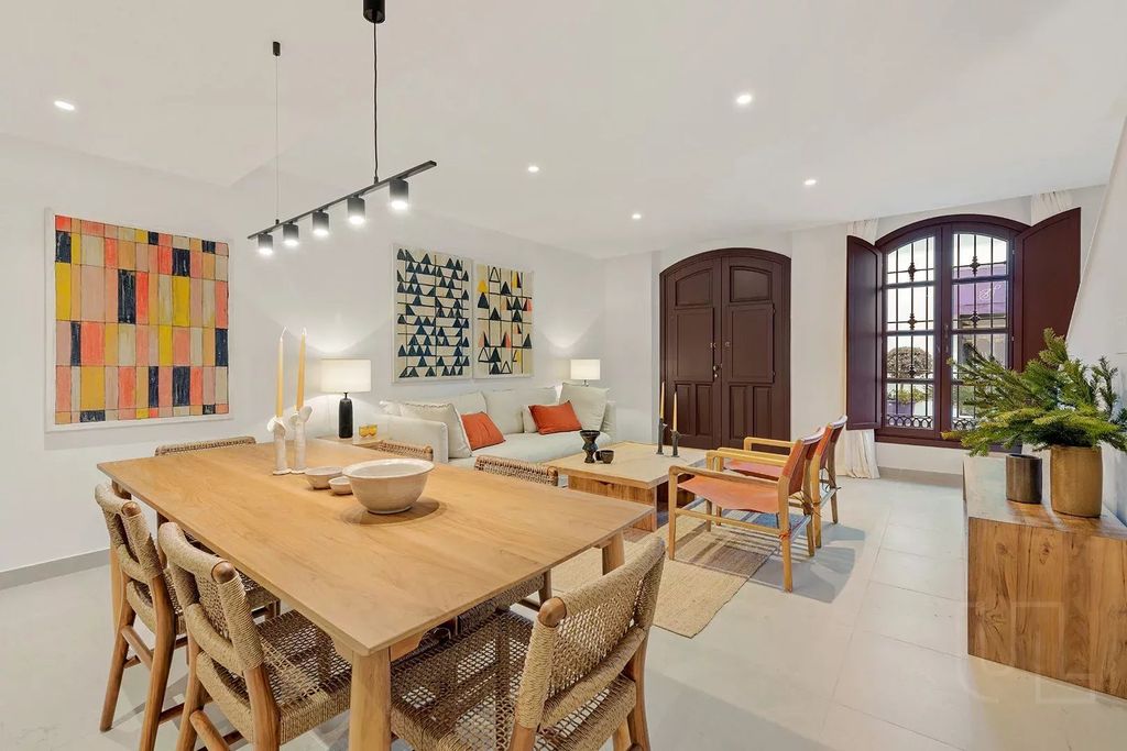 Property photo 3 of 27