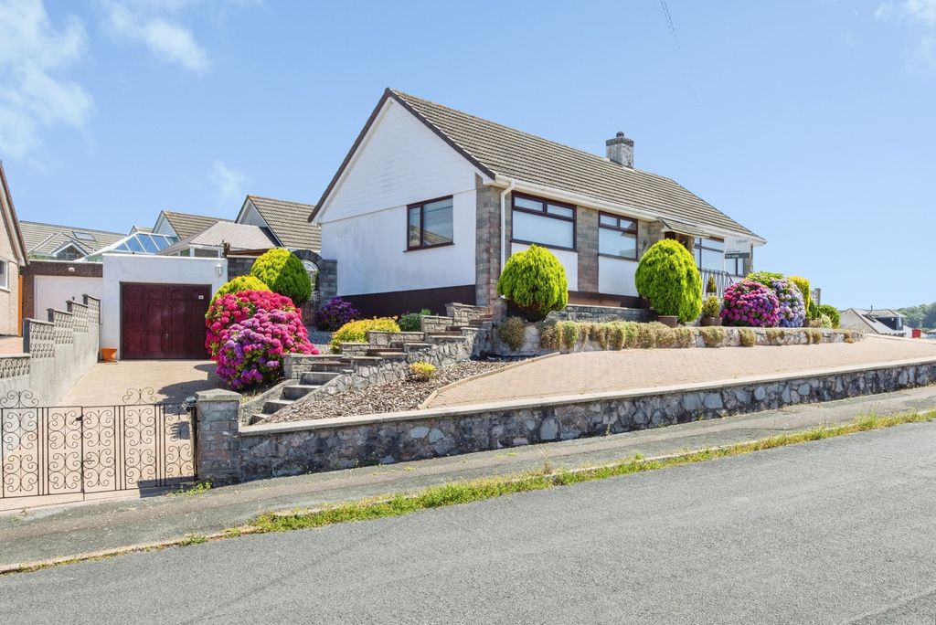 Property photo 3 of 30 Pbox-Img.Jpg
