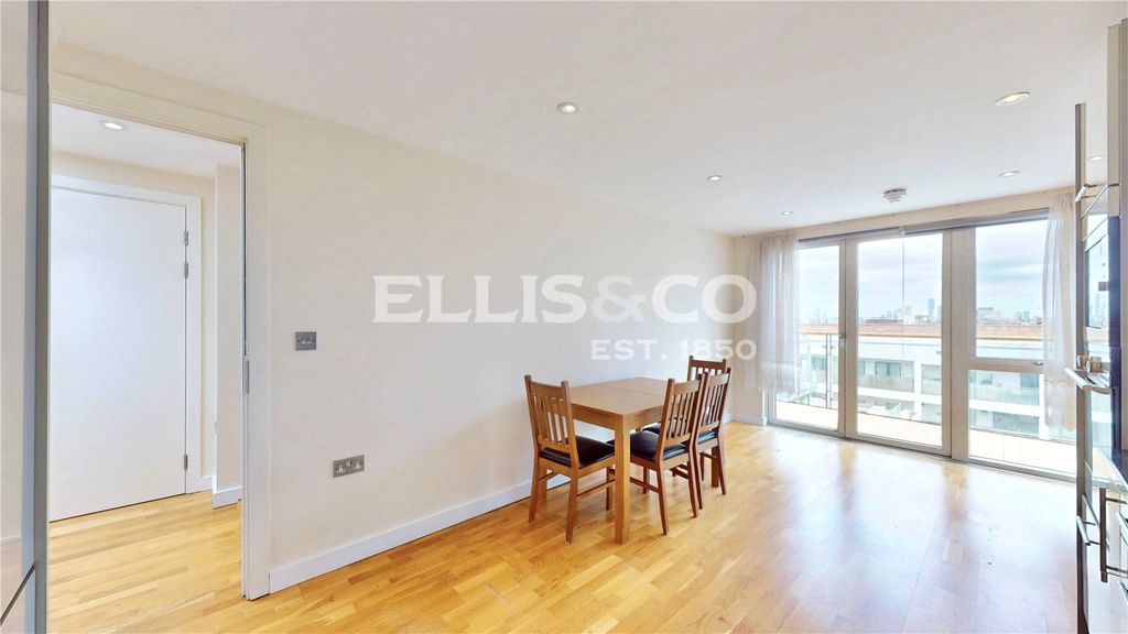 Property photo 3 of 14 Picture No. 22