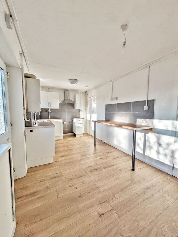 Additional image 6 of 2 bed end terrace house to rentBirch Grove, Gurnos CF47