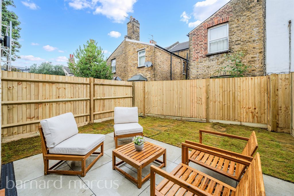 Property photo 2 of 21 Rear Garden