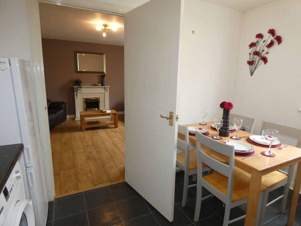 Property photo 3 of 16 Kitchen / Dining